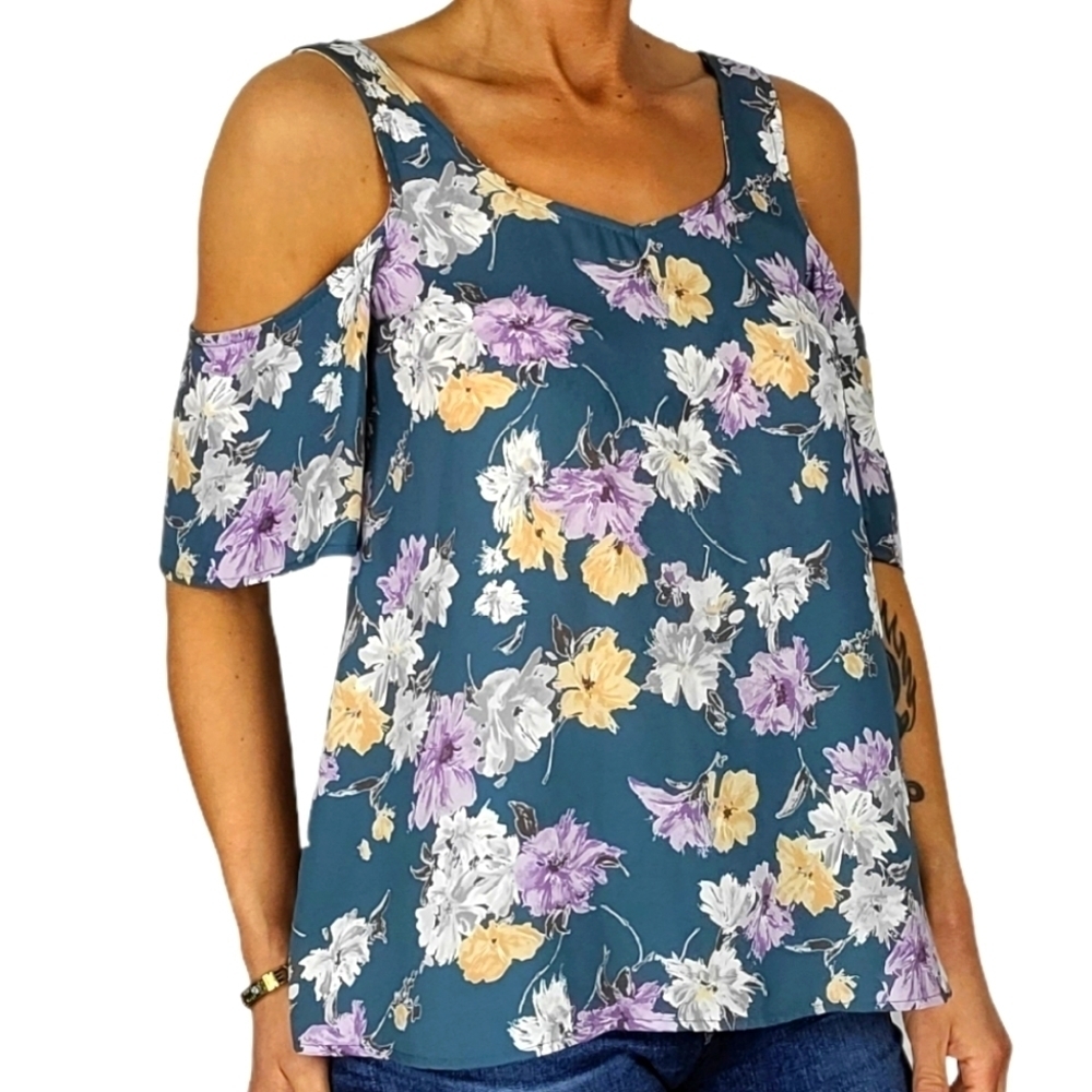 By Together Cold Shoulder Floral Blouse Size Small Blue
